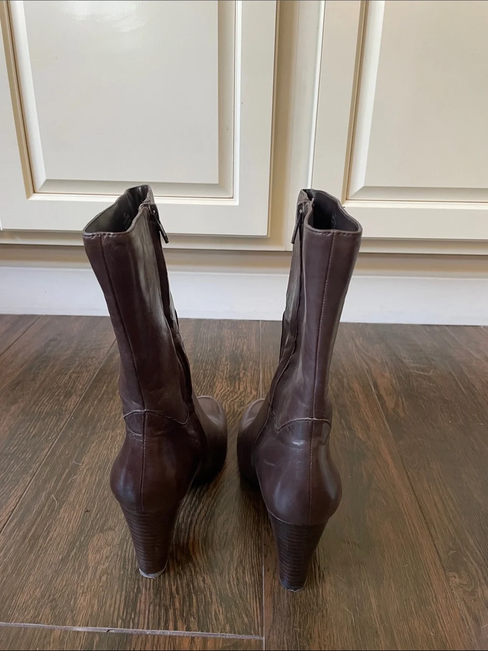 NINE WEST Leather Boots! - Picture 2 of 5